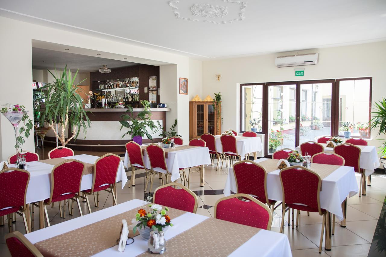 Zacisze Hotel Ulan Exterior photo
